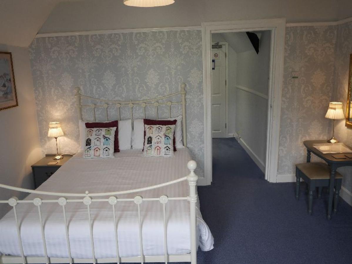 Bed and Breakfast Culloden House Westward Ho!  Exterior foto